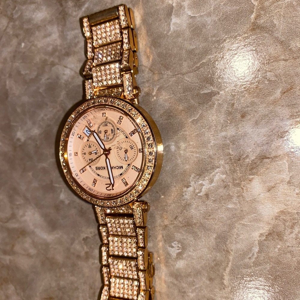 Michael Kors rose gold watch